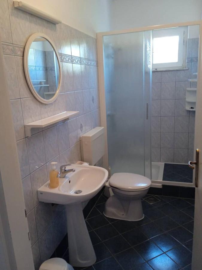 Apartmani Vesna Lun  Exteriör bild