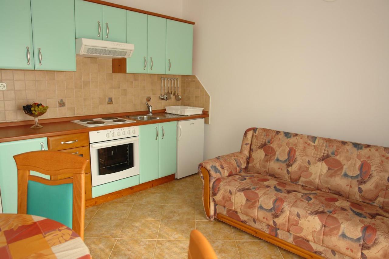 Apartmani Vesna Lun  Exteriör bild