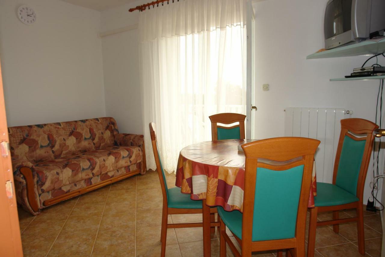 Apartmani Vesna Lun  Exteriör bild